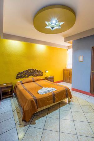 Hoteles Kakchiquel Panajachel Exterior foto